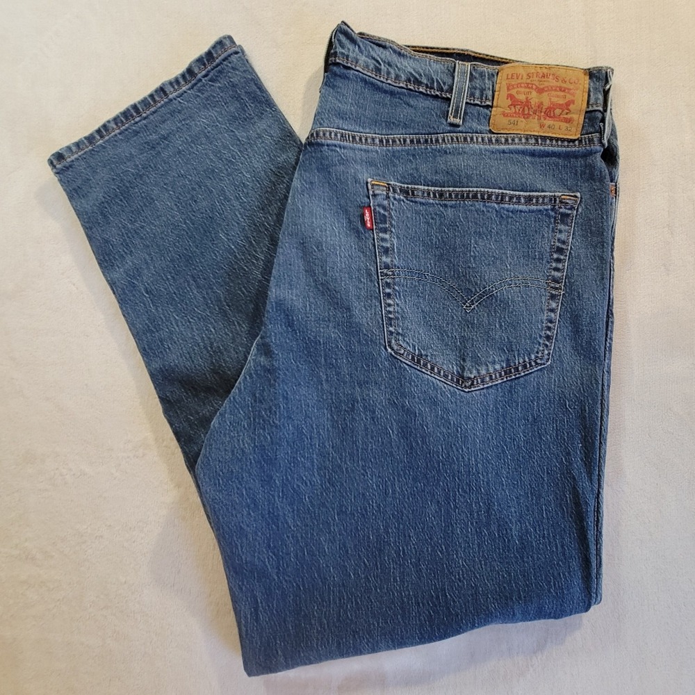 Levi's 541 Athletic Taper Jeans Mens 40x32 Blue Medium Wash Stretch Denim